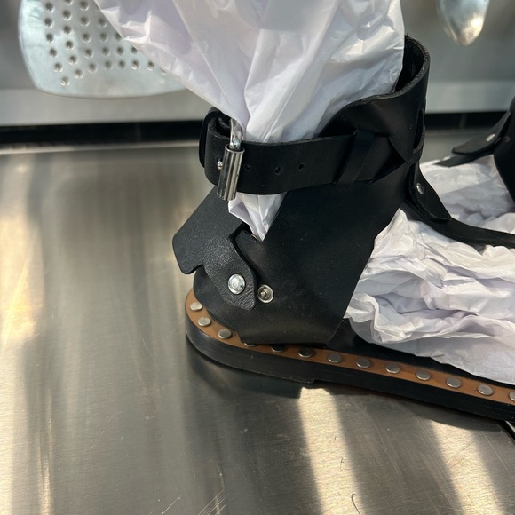 Isabel Marant Black Leather Studded Gladiator Sandals - Picture 5 of 6